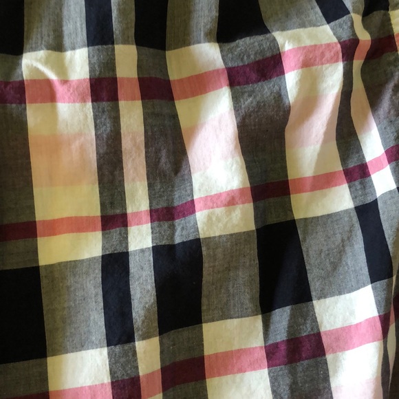 Crown and ivy button up - Picture 2 of 3